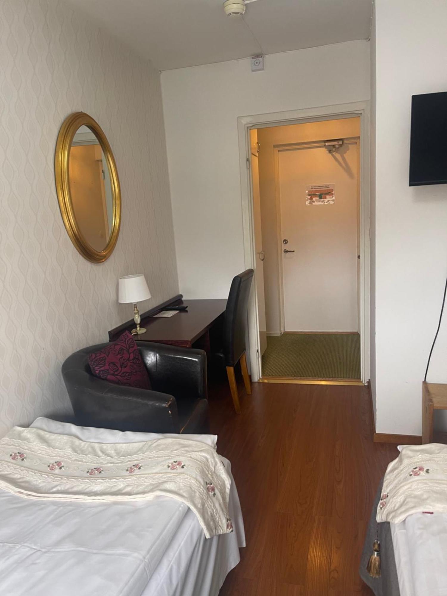 Vingaker Hotell Екстер'єр фото